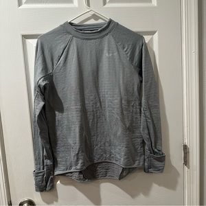 Nike Therma-FIT Long Sleeve Gray Neck Top Size S